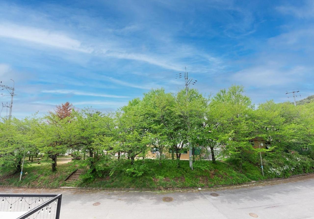Camp Jirisan Parkview Hotel Gurye Exterior photo