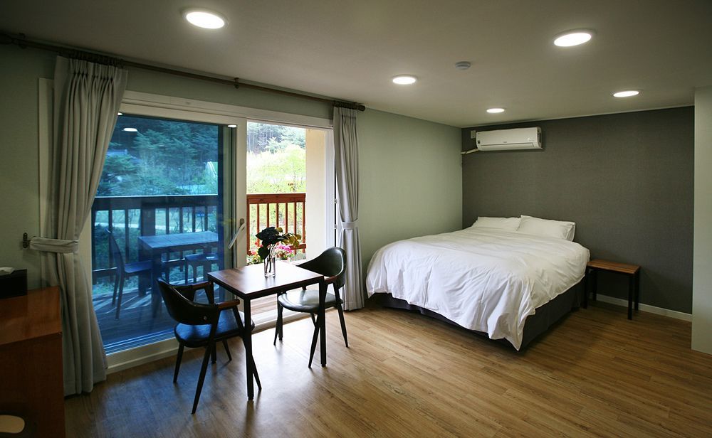 Camp Jirisan Parkview Hotel Gurye Exterior photo