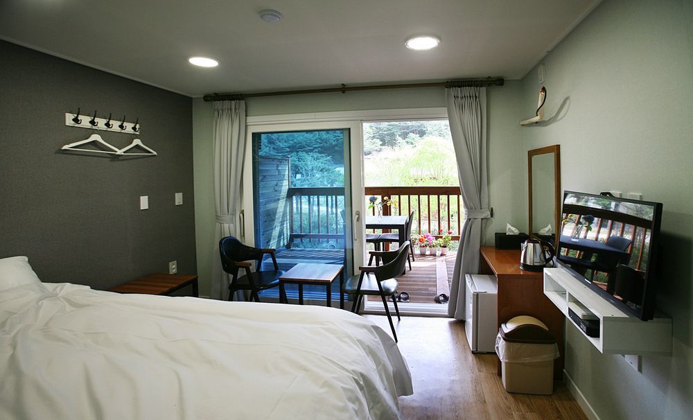 Camp Jirisan Parkview Hotel Gurye Exterior photo