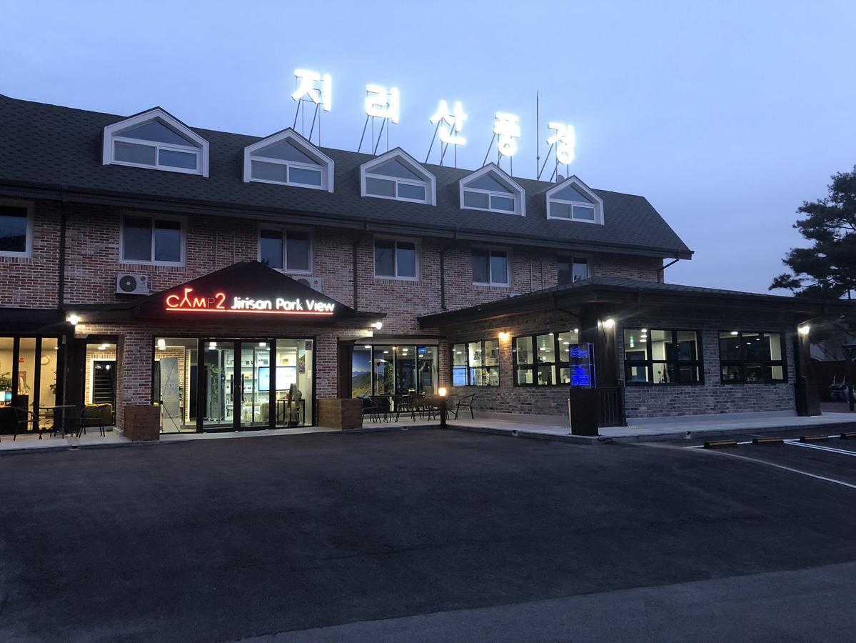 Camp Jirisan Parkview Hotel Gurye Exterior photo